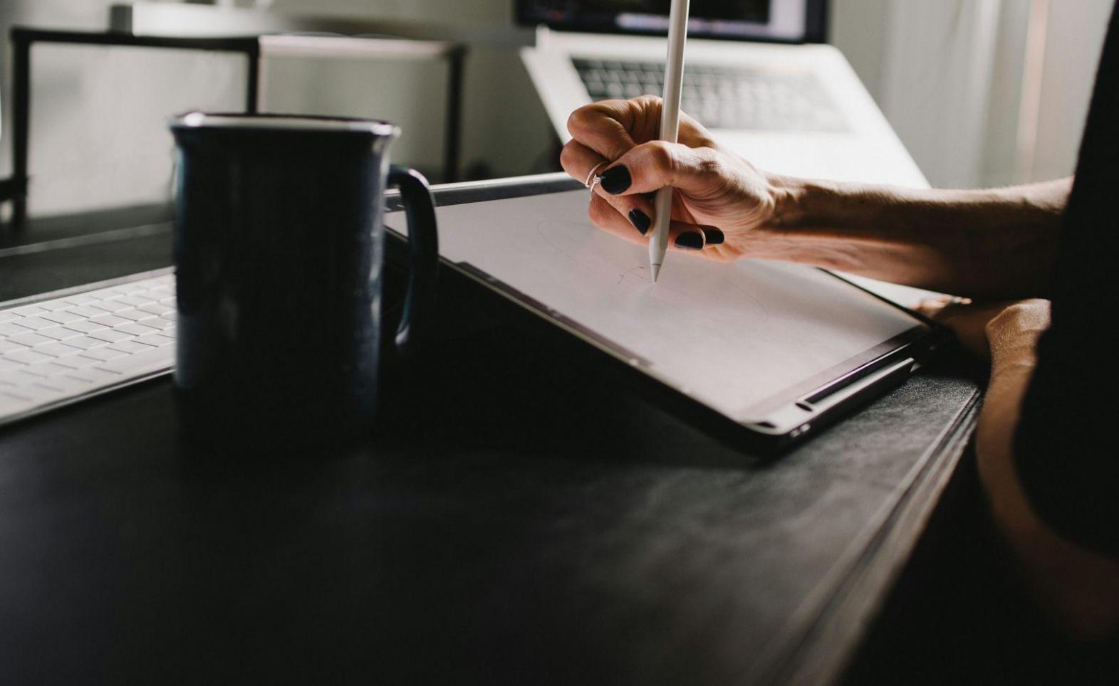 Interaktive Lernumgebung mit modernen Analysewerkzeugen