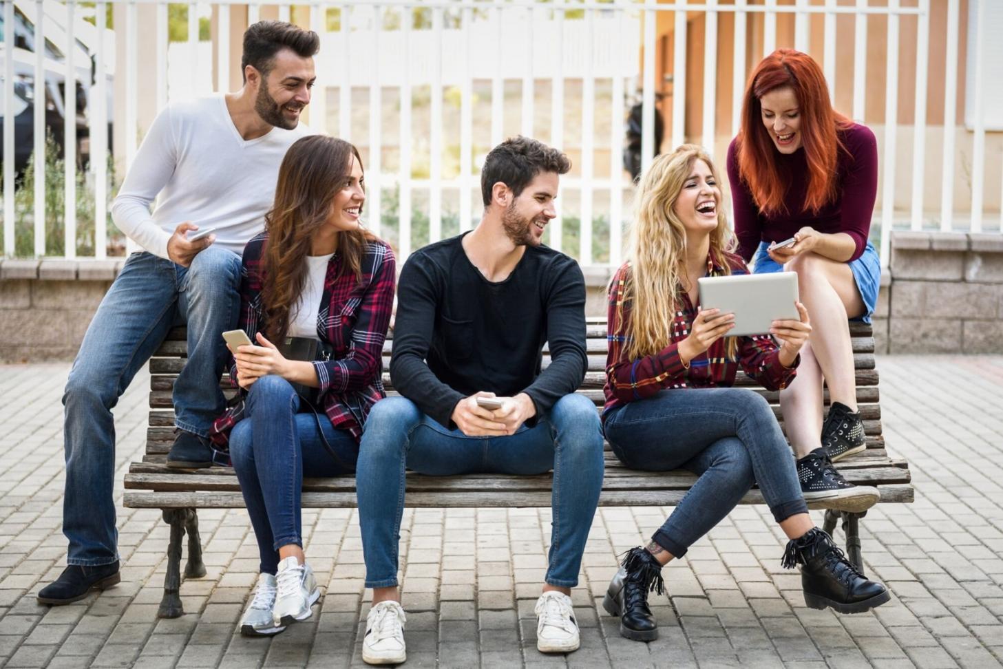 Moderne Finanzanalyse und Budgetplanung im Büroumfeld